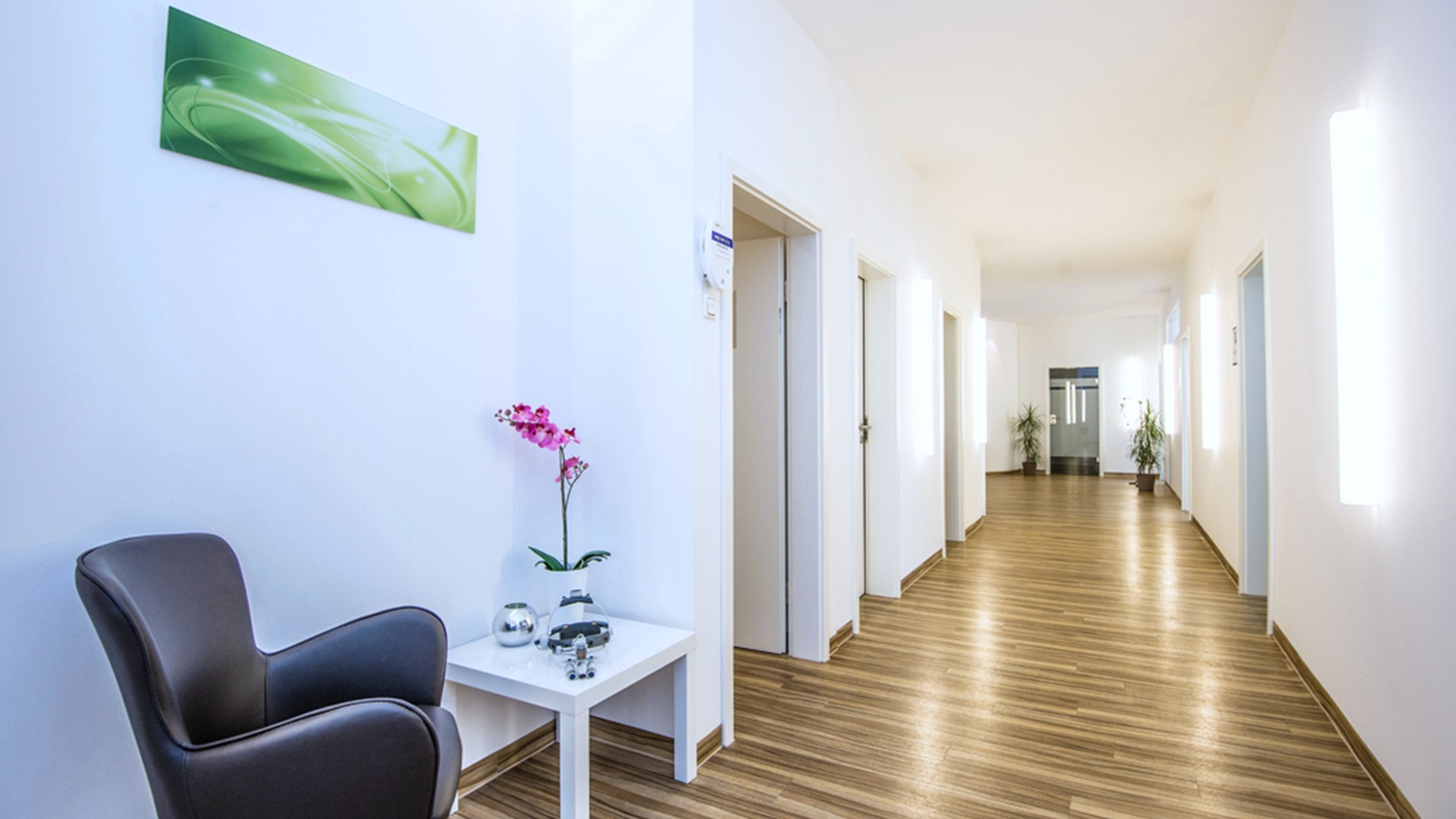 Ab sofort: Behandlungen in Vollnarkose sowie Sedierungen